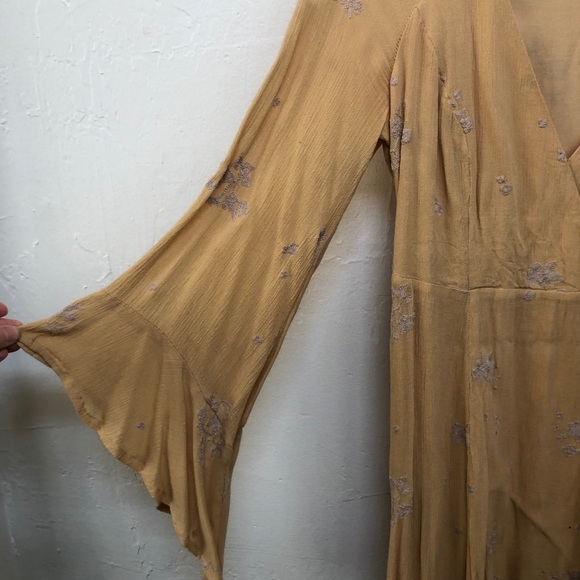 Free People bell sleeve dress size 0 - Picture 3 of 5